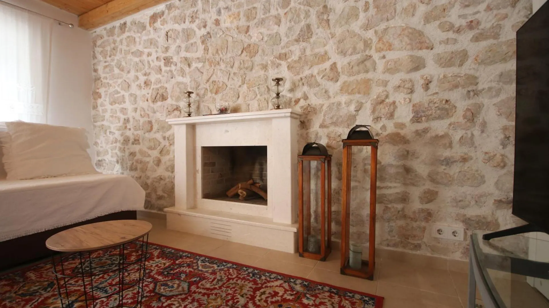 Anemos Villa Himare