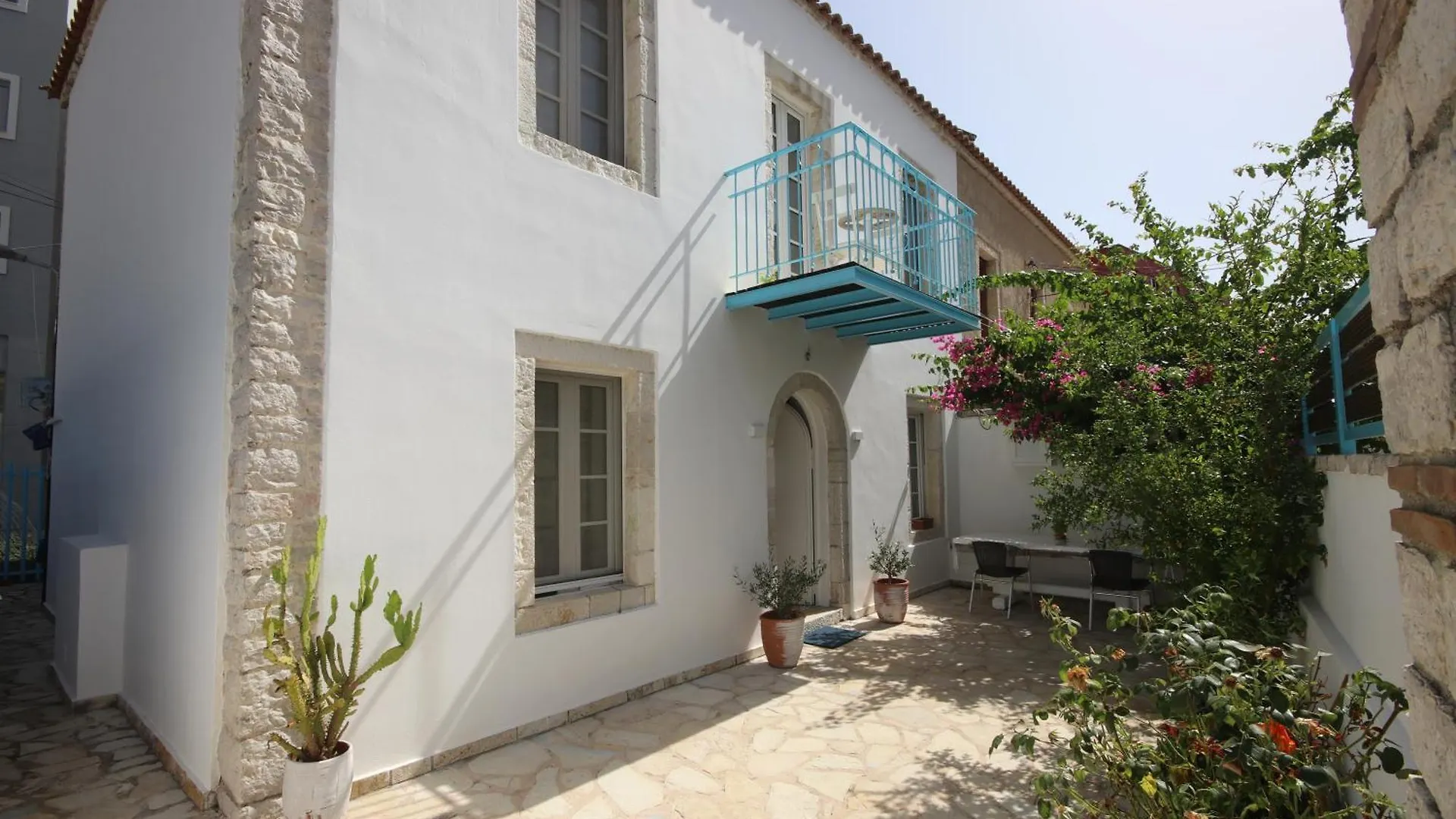 Anemos Villa Himare