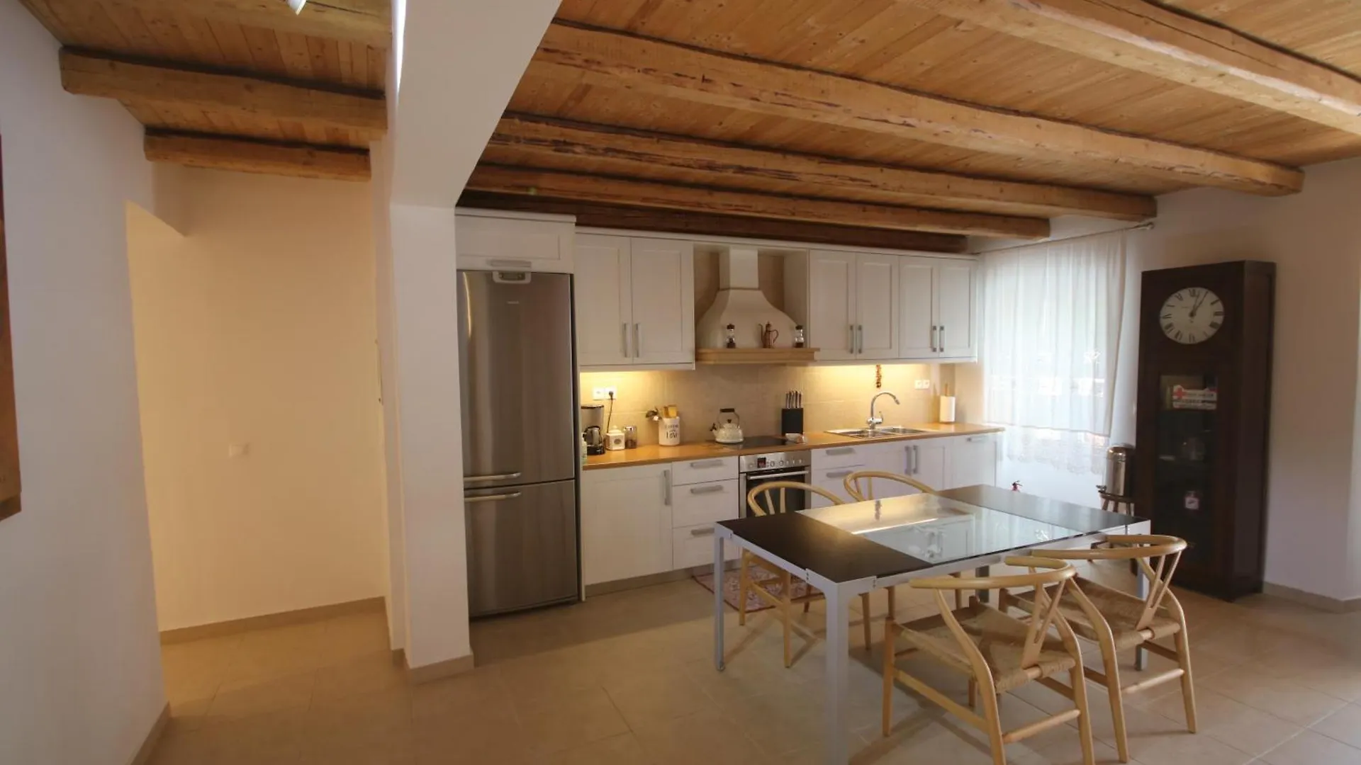 Anemos Villa Himare 0*,